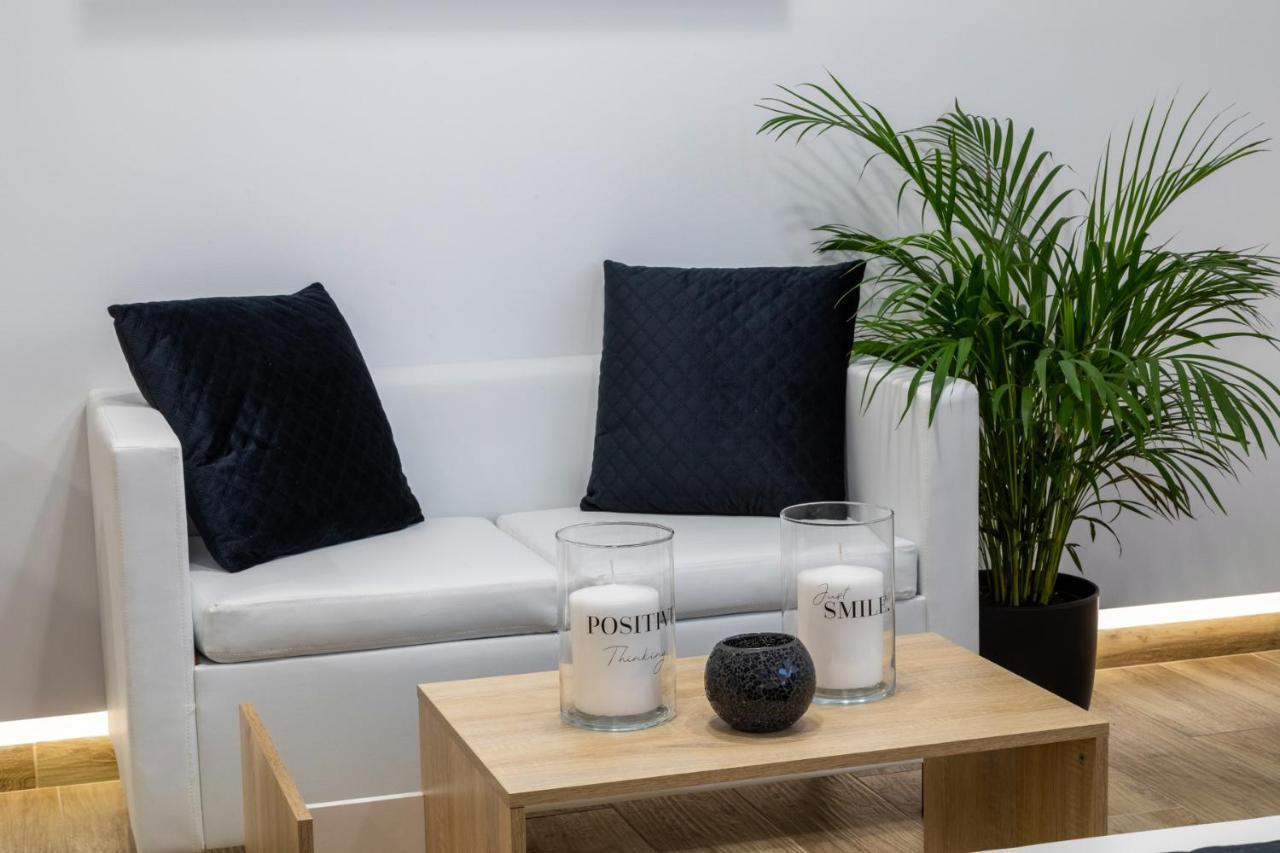 Sandra'S Luxury Studio Apartment Tolo Exterior photo