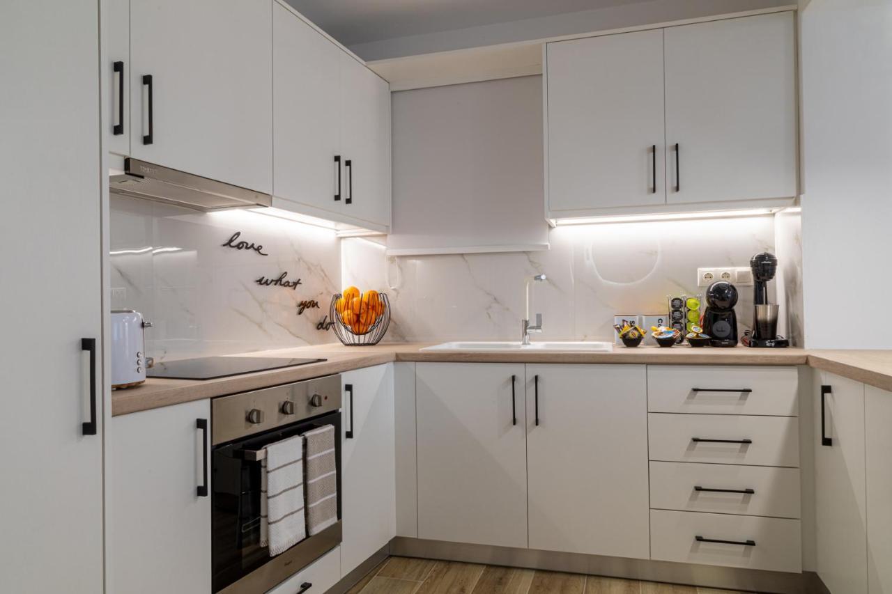 Sandra'S Luxury Studio Apartment Tolo Exterior photo